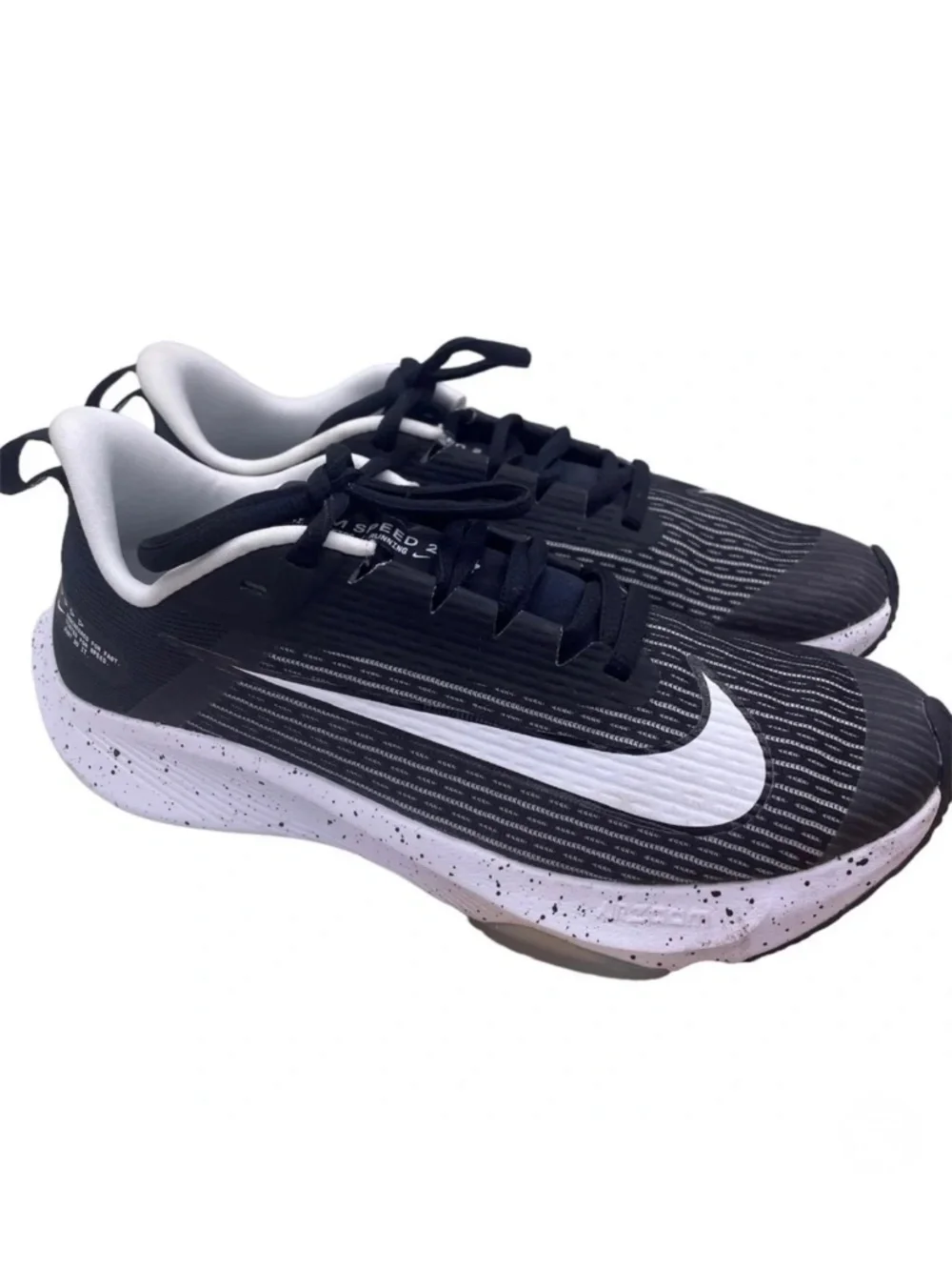 NIKE kids air zoom speed 2 workout running sneakers Size 4.5Y